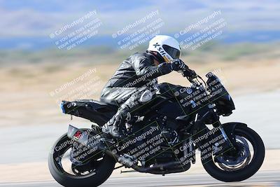 media/Nov-16-2025-Race Pace (Sun) [[8c5fa54630]]/Verified Riders/3-Turn 14 (1045am)/